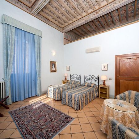 מלון ספולטו Palazzo Dragoni מראה חיצוני תמונה